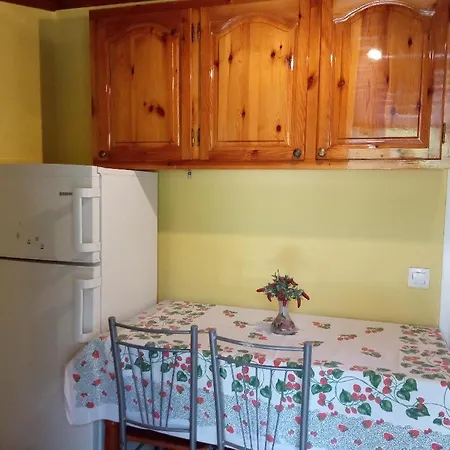 Apartament Akis Garden Anemomylos