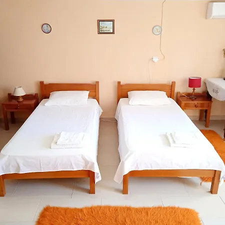 Akis Garden Apartamento *